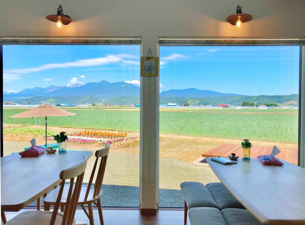 Shooting Star The Bed & Breakfast Furano Exterior photo