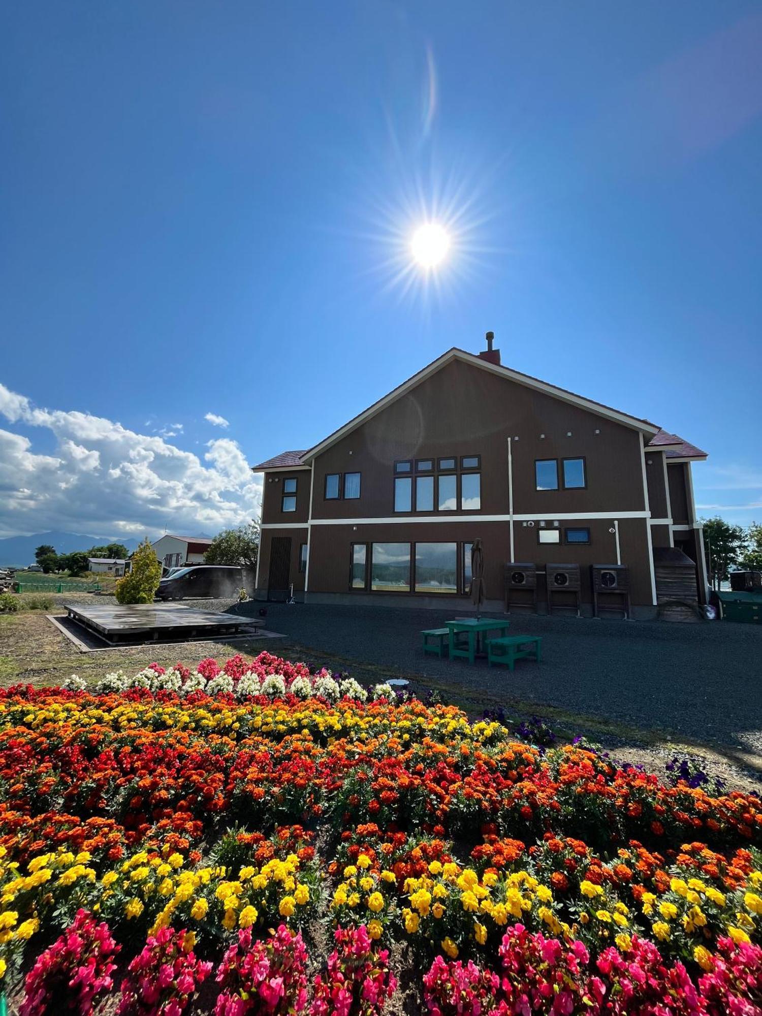 Shooting Star The Bed & Breakfast Furano Exterior photo